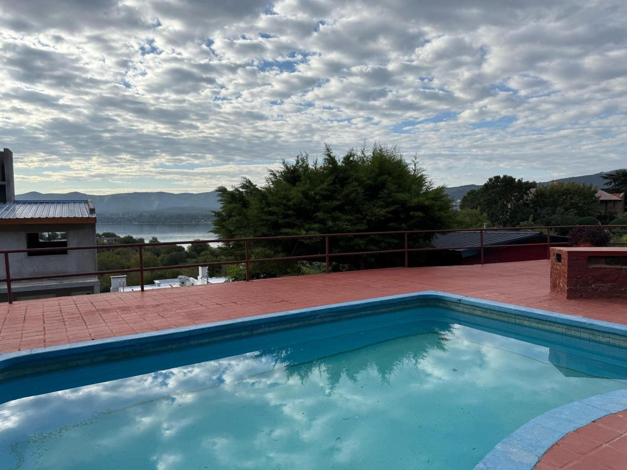 Casa Con Vista Al Lago