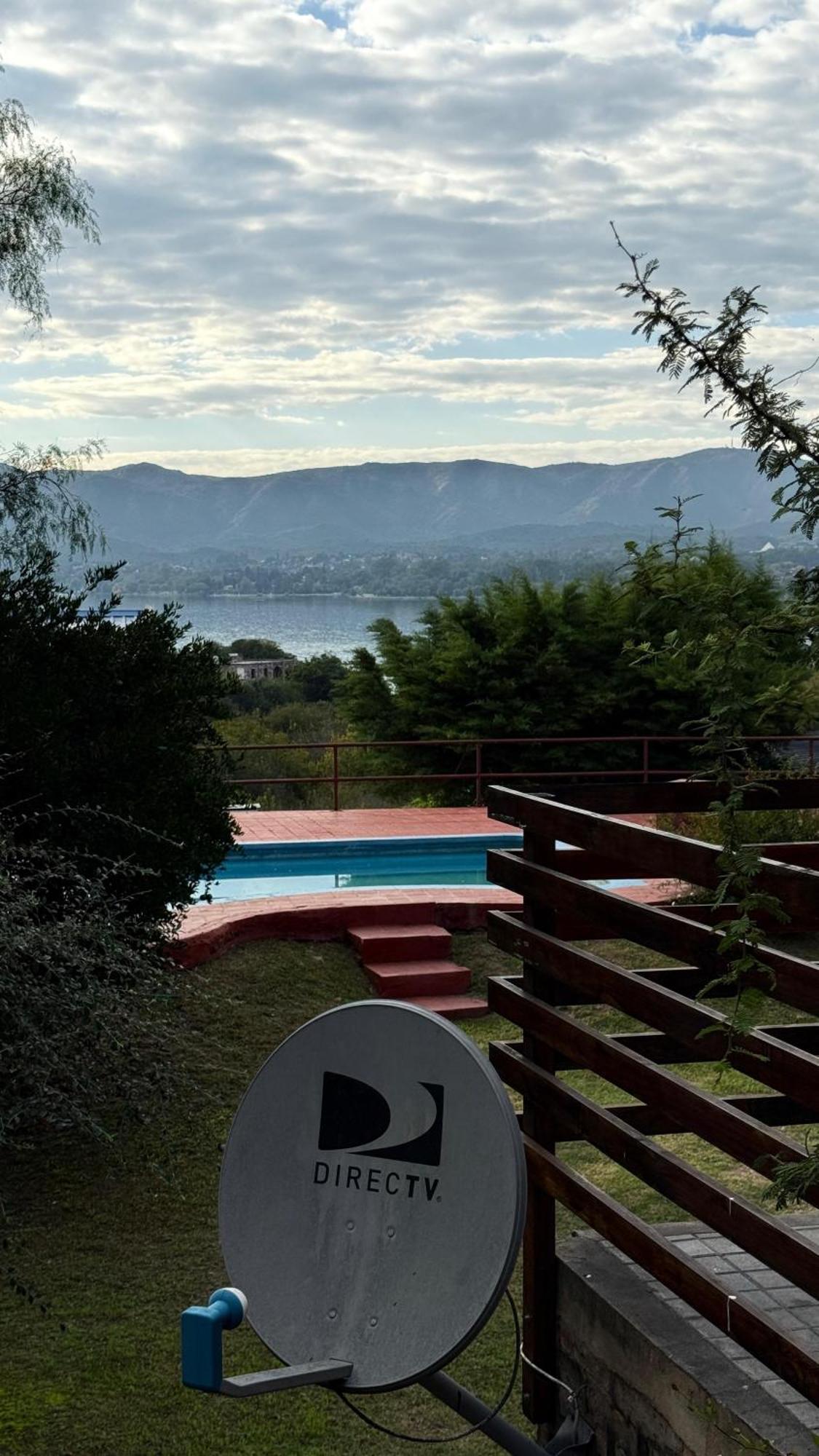 Casa Con Vista Al Lago