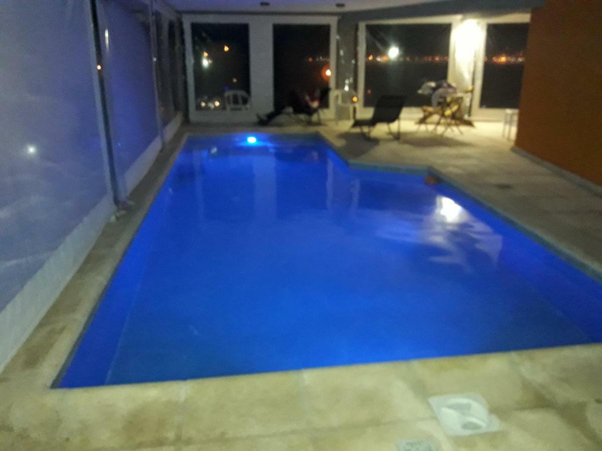 Chalet Casa Con Vista Al Lago